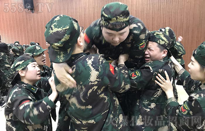 比出風(fēng)采，超越自我！火爆每一個人都是“戰(zhàn)士”！