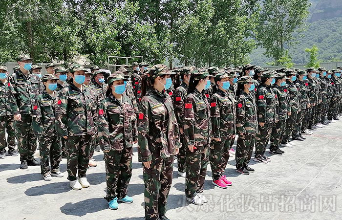 全力以赴；不斷突破自我！