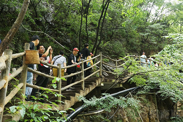 翻過(guò)這座山,聆聽(tīng)自己的聲音 翻過(guò)這座山,聆聽(tīng)自己的聲音