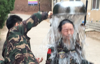 競(jìng)爭(zhēng)無(wú)所不在，壓力也無(wú)處不存！這就是市場(chǎng)！