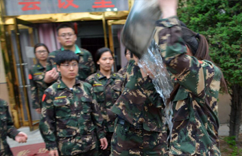 失敗并不可怕，可怕的是你失去面對(duì)失敗的勇氣！